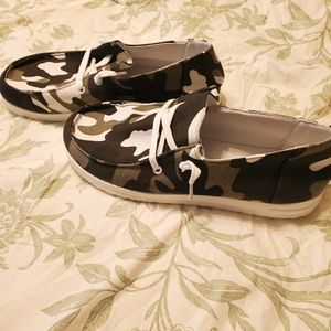 Camo shoes